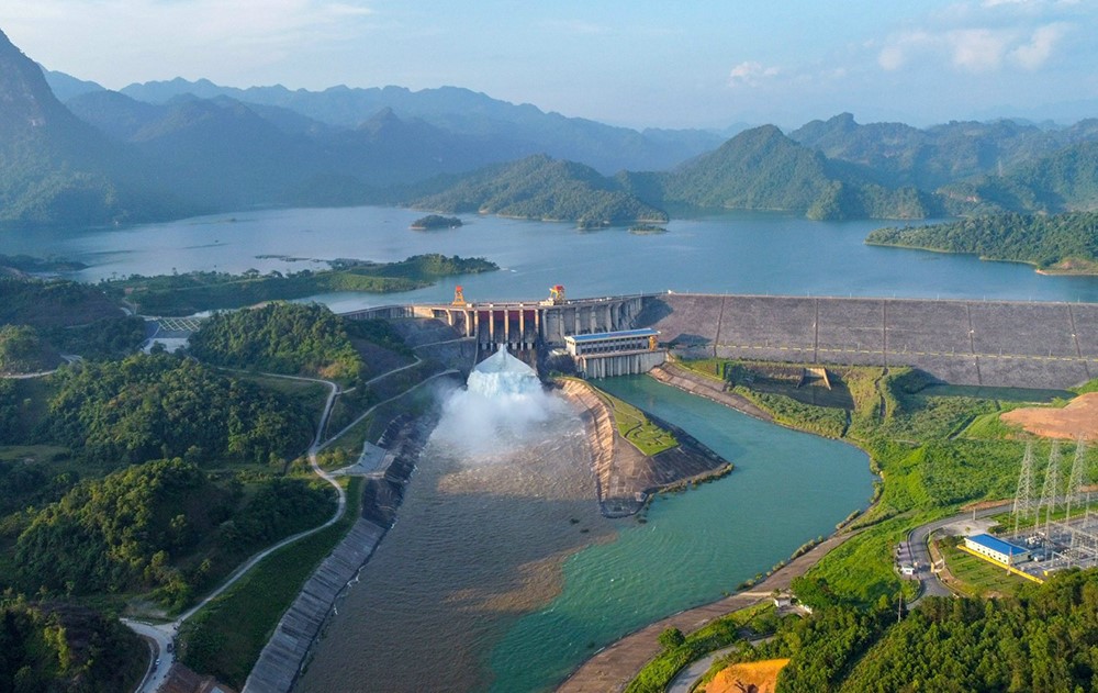 Ảnh: Nhà máy Thủy điện Tuyên Quang về đích sớm kế hoạch sản xuất điện năm 2022